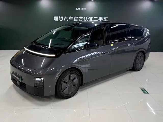 Фотография автомобиля — Li Auto MEGA