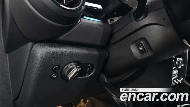 Mini Cooper Cooper 5 дверей Classic — Фото автомобиля 18