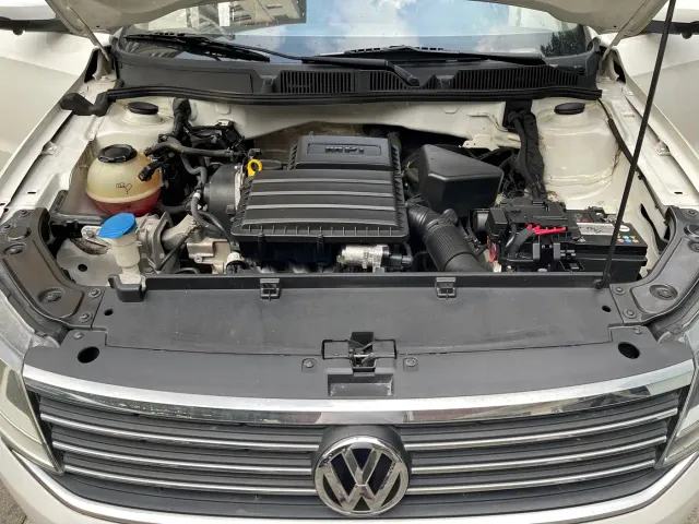 Volkswagen Lavida — Фото автомобиля 13