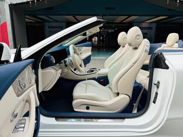 Mercedes-Benz E-Class — Фото автомобиля 4