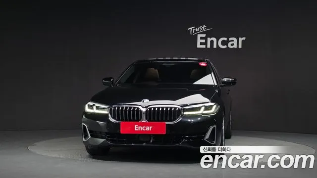 BMW 5 Series G30 — Фото автомобиля 3