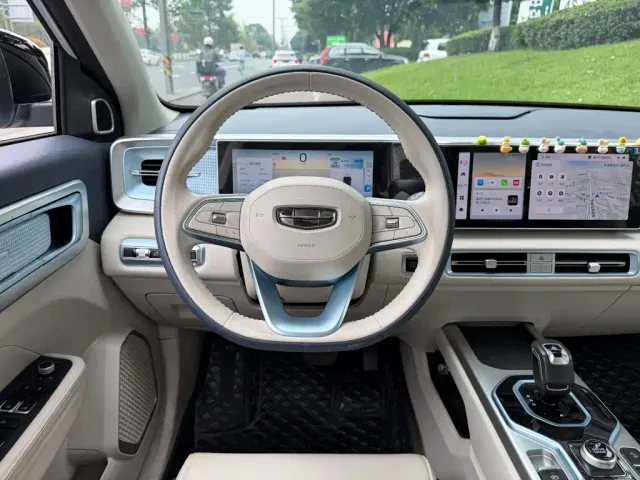 Geely ICON — Фото автомобиля 14