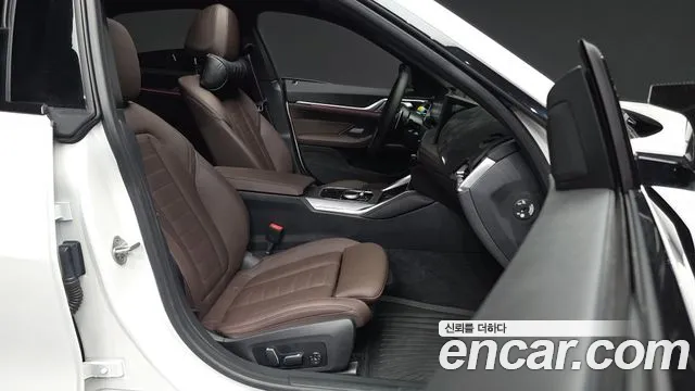 BMW 4-Series 4 серия (G22) 420i M Sport Pro Gran Coupe — Фото автомобиля 11