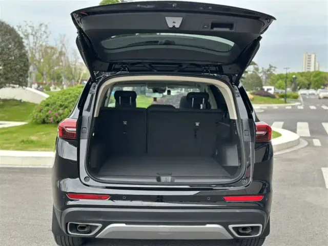 Buick Envision Plus — Фото автомобиля 7