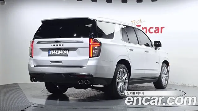 Chevrolet Tahoe — Фото автомобиля 2