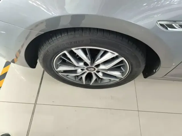 BYD Qin PLUS — Фото автомобиля 22