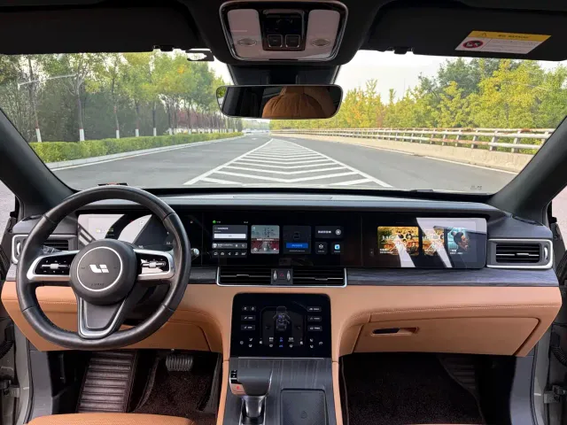 Li Auto ONE — Фото автомобиля 6