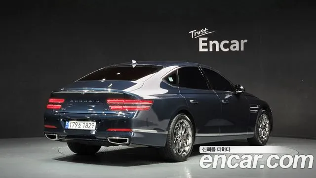 Genesis G80 Бензин 2.5 турбо AWD — Фото автомобиля 2