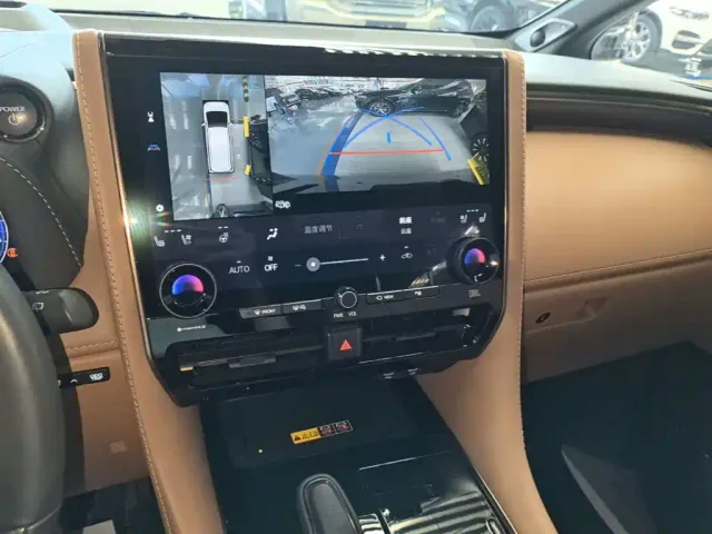 Toyota Vellfire — Фото автомобиля 12