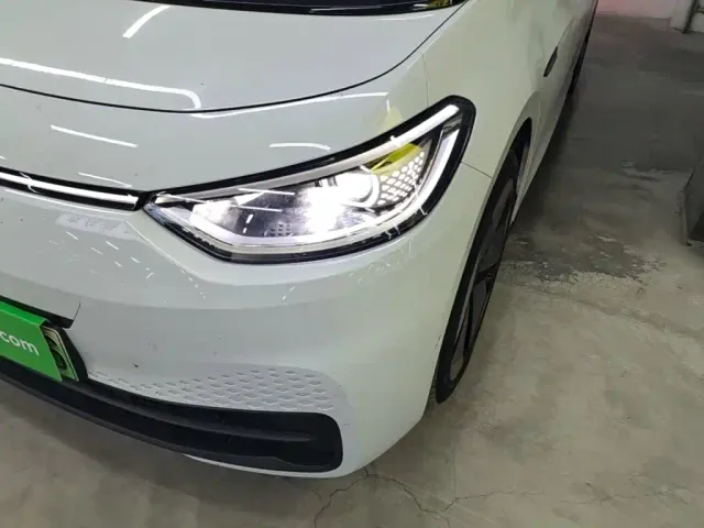 Volkswagen ID.3 — Фото автомобиля 23