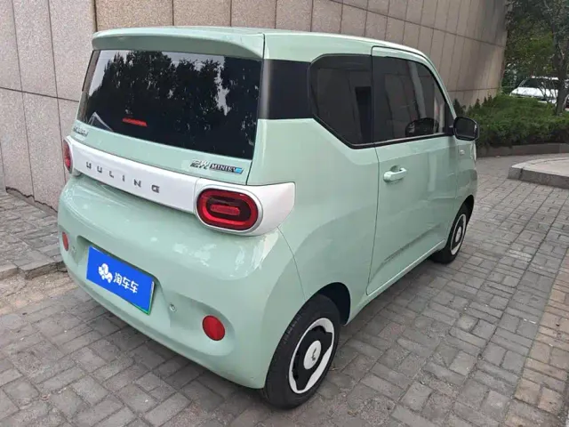 Wuling Hongguang Mini EV — Фото автомобиля 3
