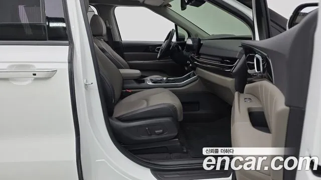 Kia Carnival 4th Gen — Фото автомобиля 11