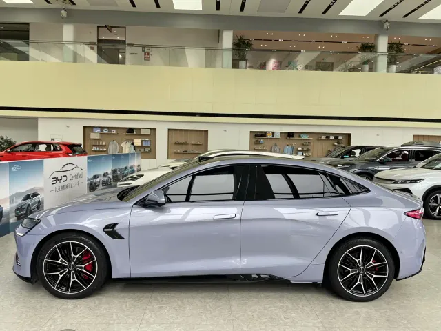 BYD Seal — Фото автомобиля 3