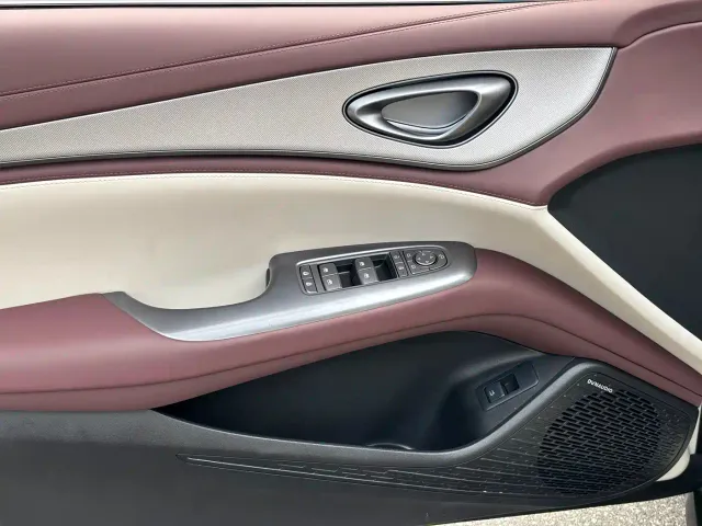 BYD Seal 07 DM-i — Фото автомобиля 19