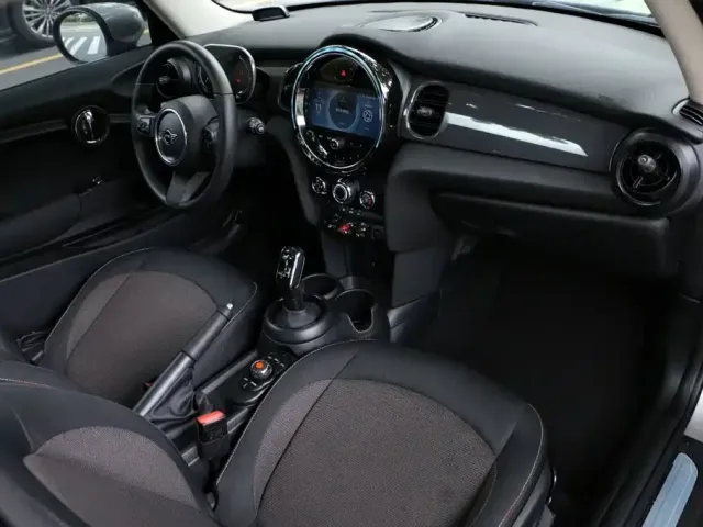 MINI Hatch — Фото автомобиля 17
