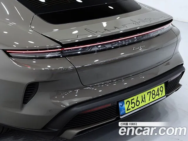Porsche Taycan Taycan Khan — Фото автомобиля 12