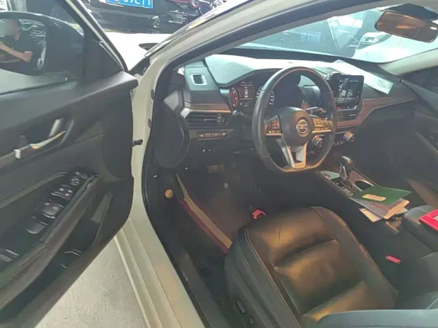 Nissan Teana — Фото автомобиля 15
