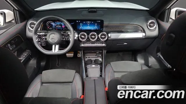 Mercedes-Benz GLB-Class — Фото автомобиля 7