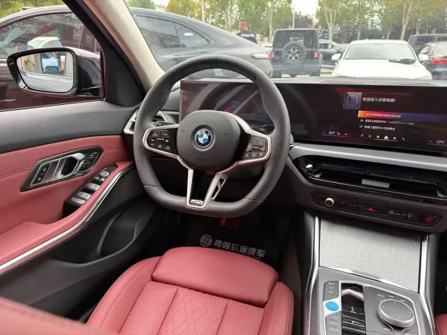 BMW i3 — Фото автомобиля 11