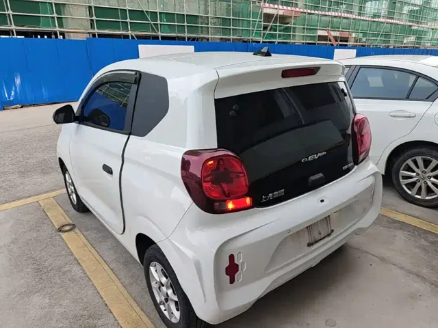 Roewe Clever — Фото автомобиля 4