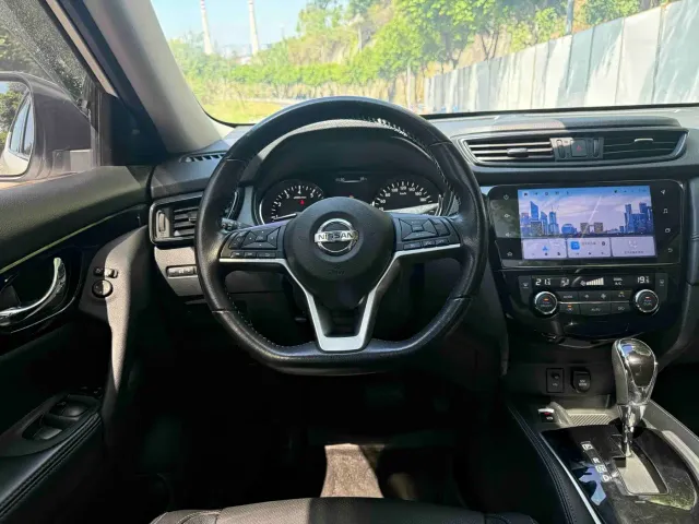 Nissan X-Trail — Фото автомобиля 6