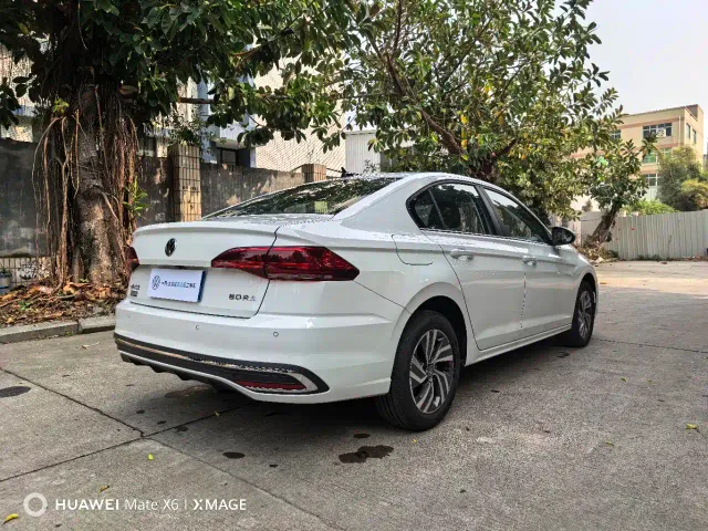 Volkswagen Bora — Фото автомобиля 15