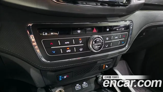 KG_Mobility_Ssangyong Rexton Новый Rexton Sport Khan Дизель 2.2 4WD — Фото автомобиля 17