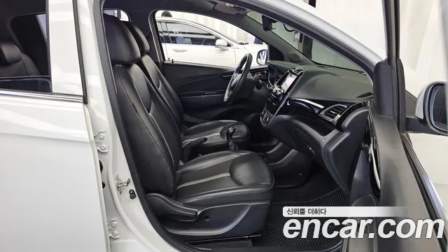 Chevrolet Spark — Фото автомобиля 11