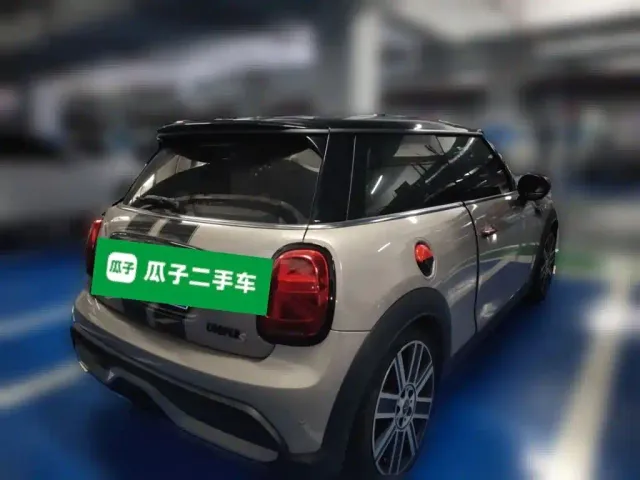 MINI Hatch — Фото автомобиля 4