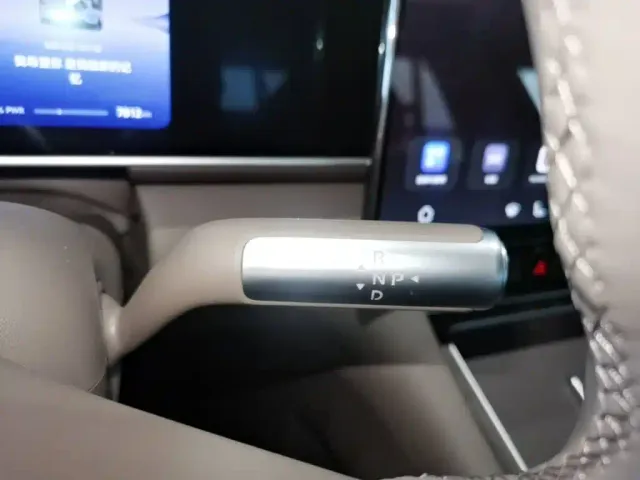 AITO Wenjie AITO M7 2026 Pure Electric Max Long Range 5-seater — Фото автомобиля 13