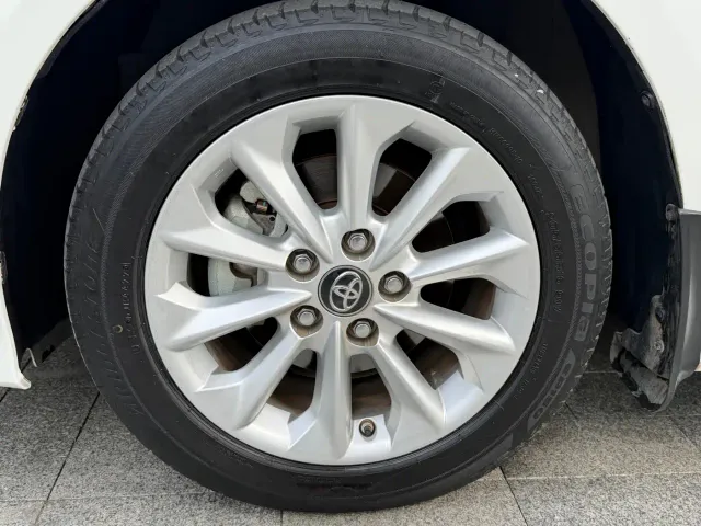 Toyota Corolla — Фото автомобиля 12