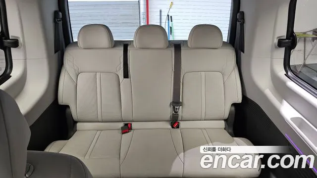 Hyundai Staria Staria 4WD Lounge 7 мест — Фото автомобиля 10
