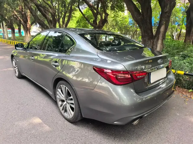 Infiniti Q50L — Фото автомобиля 5
