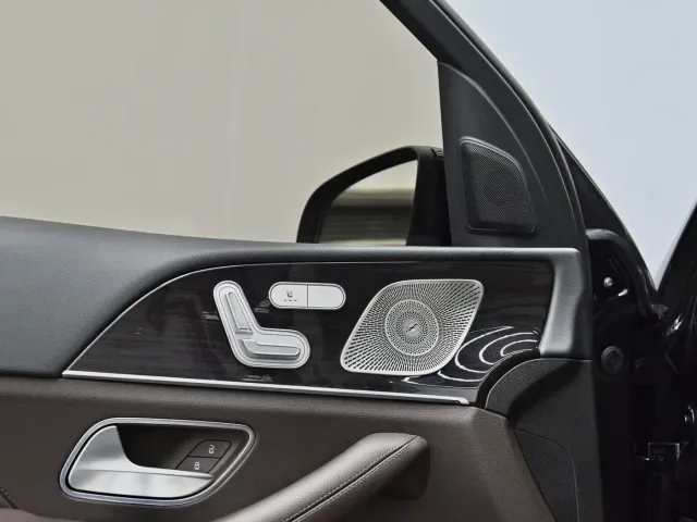Mercedes-Benz GLE-Class — Фото автомобиля 19