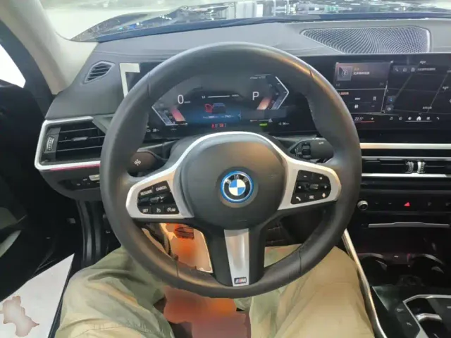 BMW i3 — Фото автомобиля 10