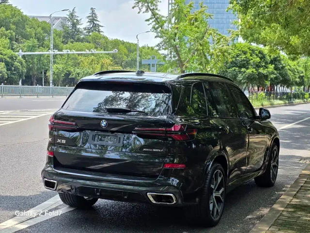 BMW X5 — Фото автомобиля 12
