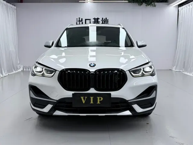 BMW X1 — Фото автомобиля 2