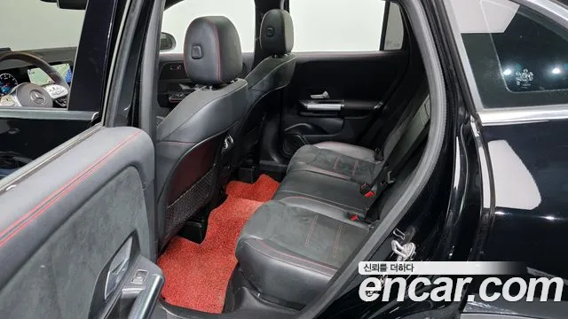 Mercedes-Benz GLA-Class — Фото автомобиля 12