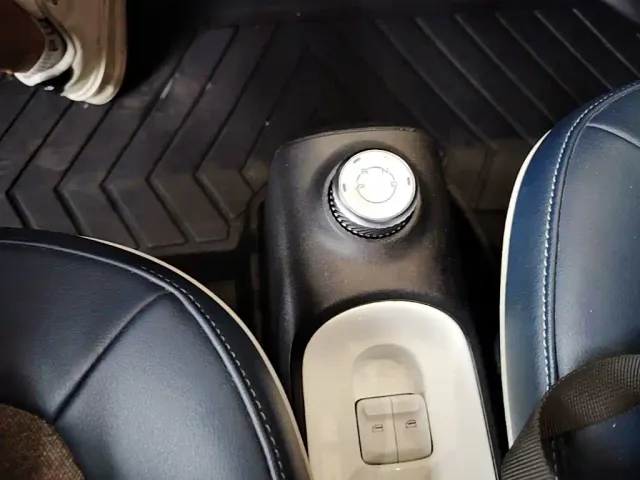 Wuling Hongguang Mini EV — Фото автомобиля 13