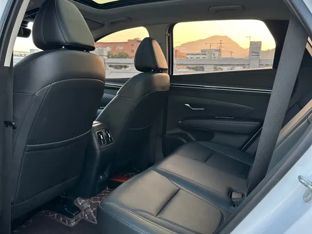 Hyundai Tucson — Фото автомобиля 6