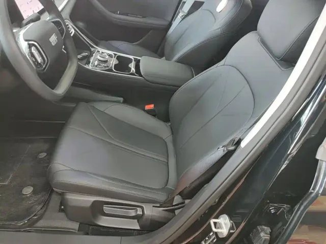 Geely Galaxy Stellar 6 — Фото автомобиля 14