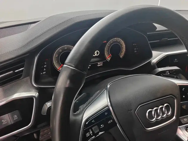 Audi A6L — Фото автомобиля 11