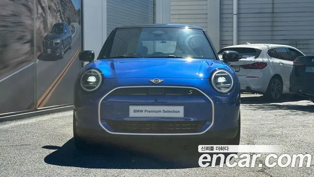 MINI Cooper 4th Gen — Фото автомобиля 3