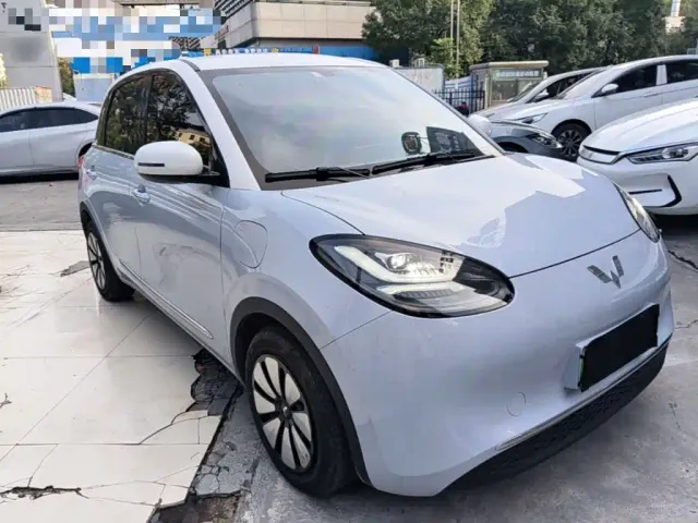Wuling Bingo — Фото автомобиля 3