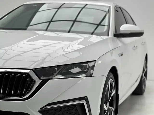 Skoda Octavia — Фото автомобиля 4