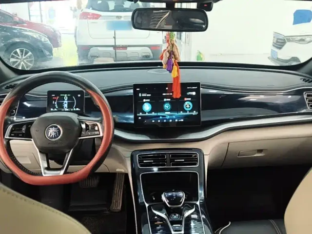 BYD Qin PLUS — Фото автомобиля 9