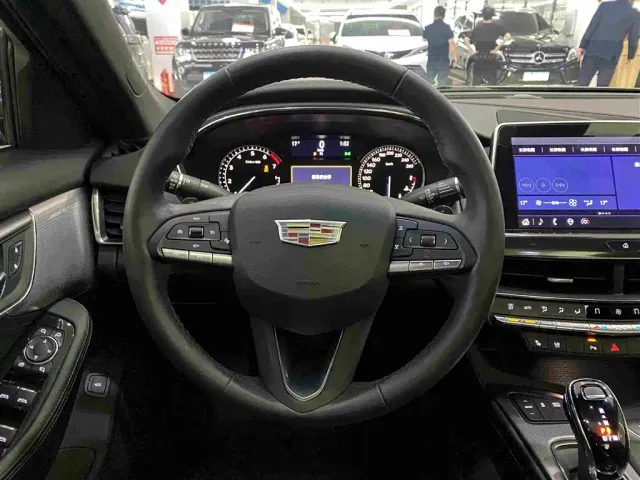 Cadillac CT5 — Фото автомобиля 13