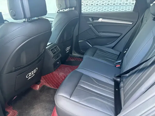 Audi Q5L — Фото автомобиля 8