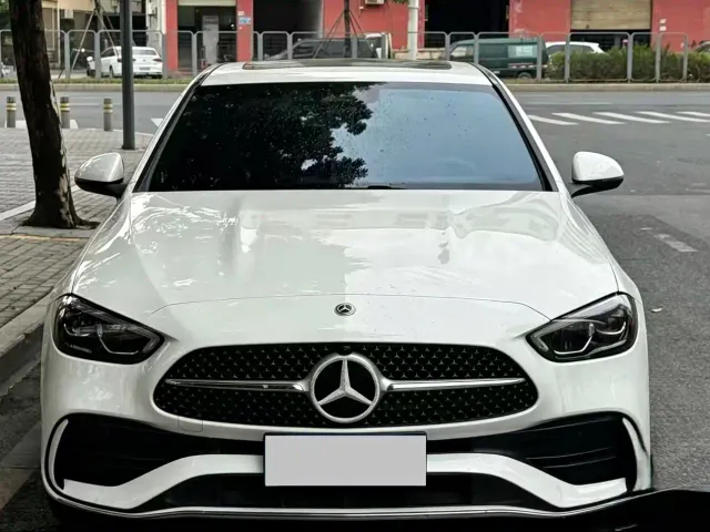 Mercedes-Benz C-Class — Фото автомобиля 2