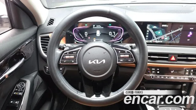 Kia Seltos — Фото автомобиля 18
